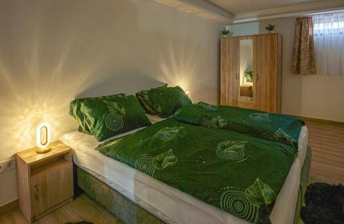 Rakoshegy Apartamento | Sunrise Airport Inn - Free Parking