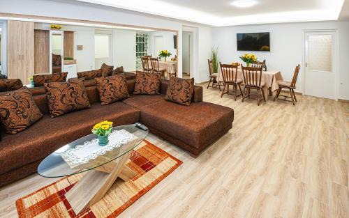 Rakoshegy Apartamento | Sunrise Airport Inn - Free Parking