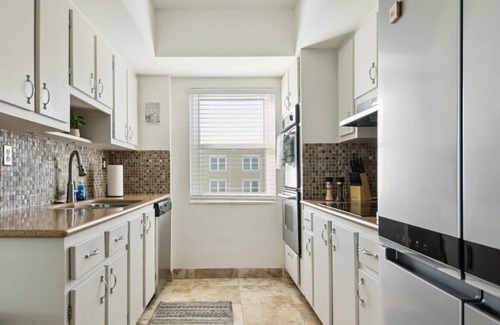South Patrick Shores Apartamento | Sunrise at the Beach: 2BR Apt with Scenic Views!