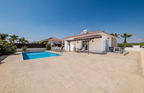 Ayia Thekla Villa | Sunrise Ayia Thekla Bungalow