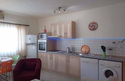 Gastria Apartamento | Sunrise Beach Club-Sleeps 6-AirCon-Sea View