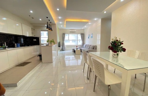 District 7 Apartamento | SUNRISE CITY VIEW Retreat