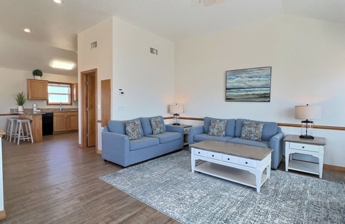 Buxton Cabaña | Sunrise Cottage- Excellent Ocean Views- Steps to Beach- Community Pool