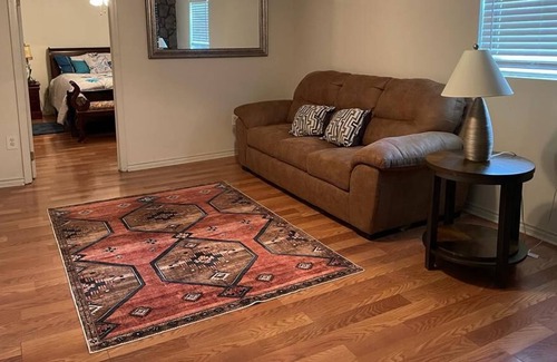 Little Rock Casa | Sunrise Cozy House -Clean ,Private ,Peaceful- 5 min from the airport , UAMS
