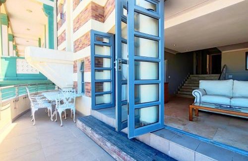Muizenberg Casa | Sunrise Deck Empire Apartment