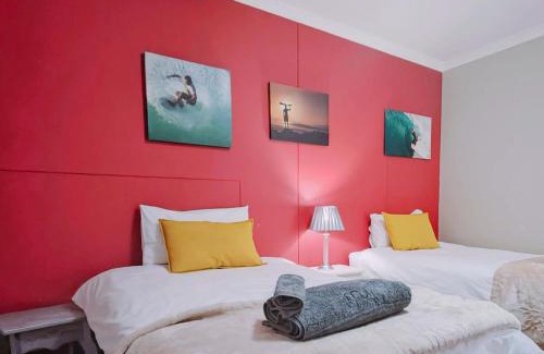 Muizenberg Casa | Sunrise Deck Empire Apartment