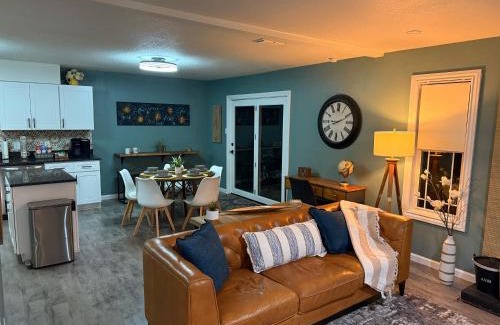 Roswell Casa | Sunrise Experience w/King Size Bed & Pet Friendly