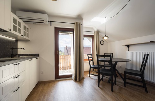 Lesce Apartamento | Sunrise mountain view apartment near Lake Bled