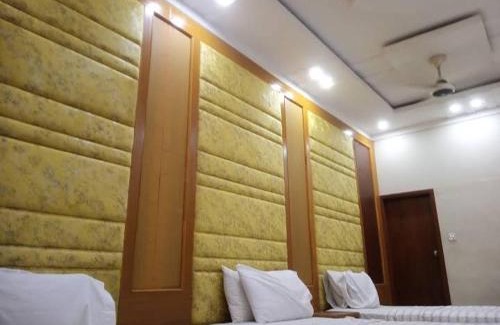PECHS Casa | Sunrise Palace Guest House