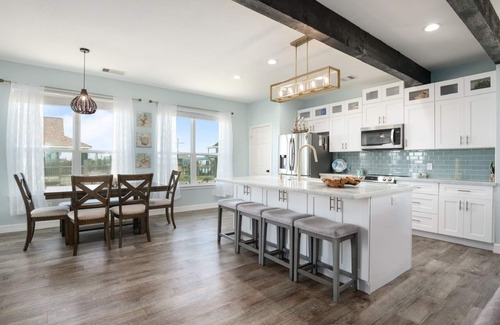 Crystal Beach Casa | Sunrise Paradise 3 Bedroom Home by RedAwning