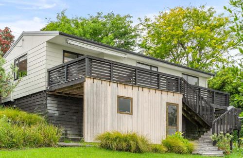 Snells Beach Casa | Sunrise Point - Snells Beach Holiday Home