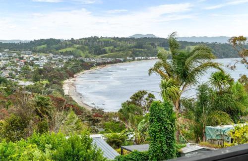 Snells Beach Casa | Sunrise Point - Snells Beach Holiday Home