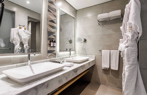 Ras Nasrani Complejo | SUNRISE Remal Beach Resort