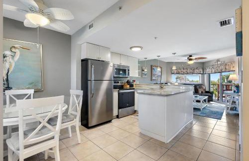 St. Pete Beach Casa | Sunrise Resort 209