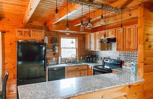 Mill Spring Cabina | Sunrise Ridge - No Cleaning Fee!!!
