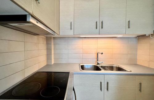 Nea Makri Apartamento | Sunrise Studio with unhindered view to the sea.