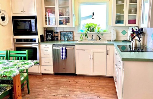 Port Lavaca Casa | Sunrise, Sunsets and Redfish at the Bungalows on South Ocean