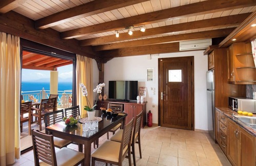 Pondi Villa | Sunrise View - Dos Habitaciones Villa, Capacidad 4