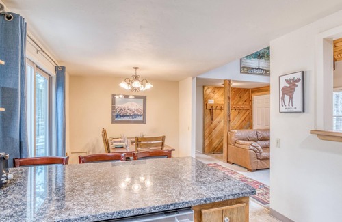 Deer Park Casa | Sunriver Beauty Bonus Loft, Hot Tub, Bikes, Near SHARC with Free Passes!
