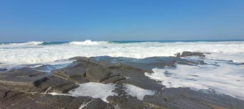Ballito Apartamento | Sunseaker- Beachfront complex with Inverter