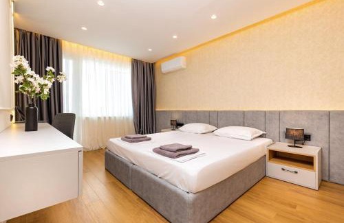 Plovdiv Center Apartamento | Sunset 2BR Apartment Parking included