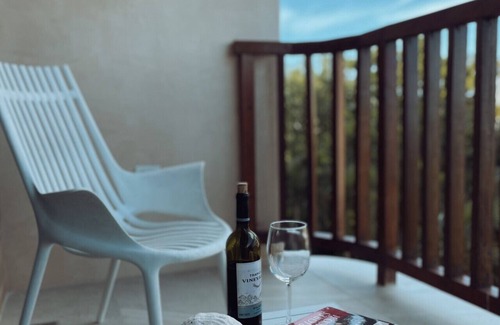 Isla Holbox Apartamento | Sunset 2BR Apartment Steps from the Beach w/Ocean View