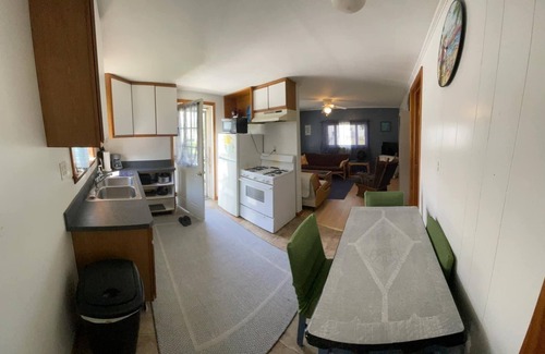 Irving Cabaña | Sunset Bay 2 Cottages 2Bd y 1Bd Cerca de la playa Mismo lote 1 precio para ambos