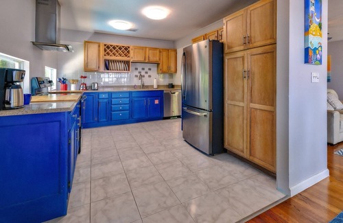 Bay Point Casa | Sunset Bay: Spacious 5BR Getaway with Dockage, Heated Pool & Stunning Views & Minutes from Key West