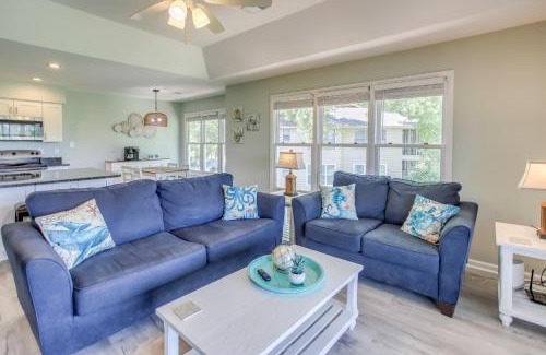 Sea Trail Apartamento | Sunset Beach Golf Condo with Pool about 2 Mi to Beach!