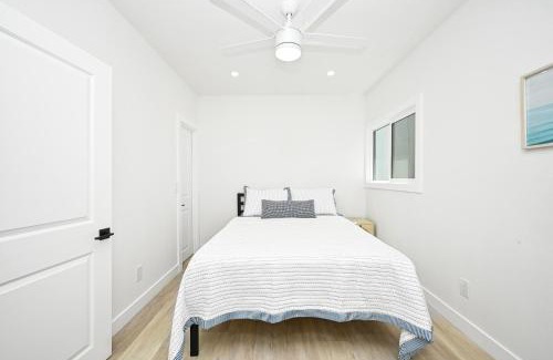 Sunset Beach Casa | Sunset Beach Retreat next to Water Tower and Ocean