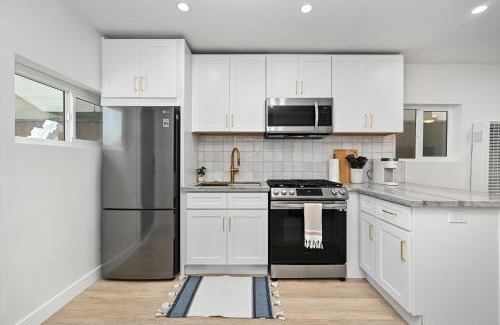 Sunset Beach Casa | Sunset Beach Retreat next to Water Tower and Ocean