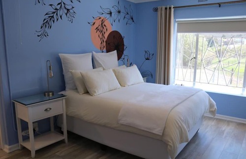Barrydale Apartamento | Sunset Cottage - Cheerful 1 Bedroom Cottage