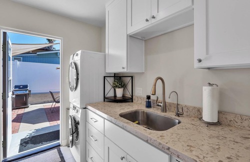 La Jolla Shores Casa | Sunset Cottage in La Jolla Shores - New Listing