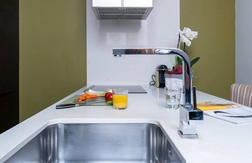Dreta de l'Eixample Apartamento | SweetHomeBarcelona Quiet 2 Bed 2 Bath in Central Barcelona with charming gallery