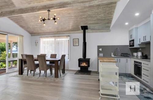 Chain Valley Bay Casa | Sunset Escape