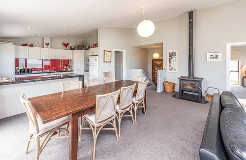 Kai Iwi Casa | Sunset Escape - Stunning Beachfront Views