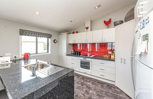 Kai Iwi Casa | Sunset Escape - Stunning Beachfront Views