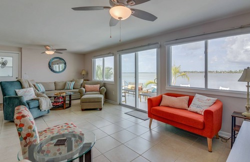 Bay Point Casa | Sunset Harmony | Oceanfront home in Key West with dock, bar & amazing view