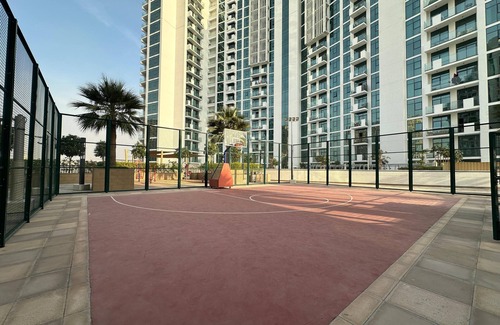 Jadaf Apartamento | Sunset Haven - Chic Creek Studio