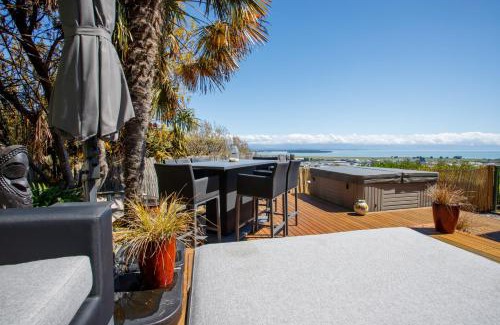Nelson Casa | Sunset Heights - Nelson Holiday Home