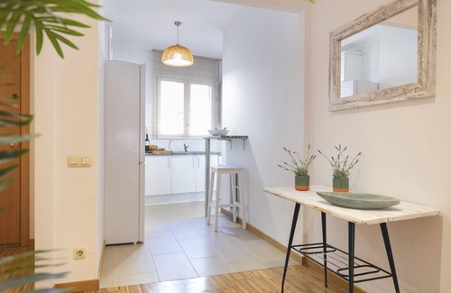Barri Vell Apartamento | Sunset - Apartamento vacacional en Girona | Bravissimo