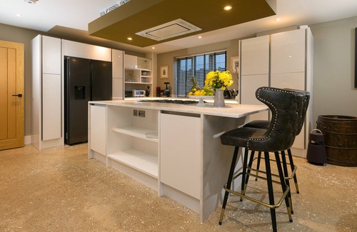 Botallack Casa | SUNSET HOUSE, pet friendly, character holiday cottage in St Just