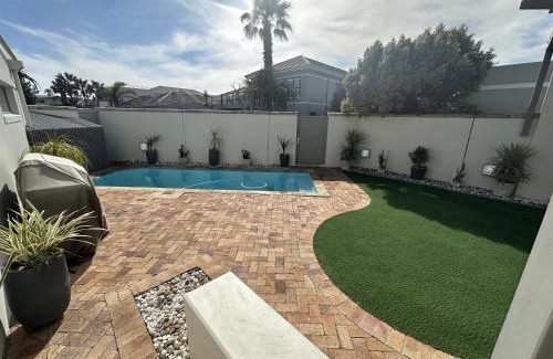 Cape Town Casa | Sunset Links Golf Estate home, walk to Beach