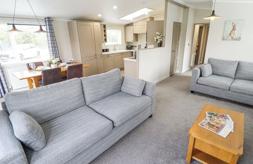 Woodhall Spa Cabaña | Sunset Lodge