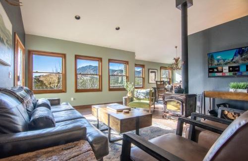 Bailey Casa | Sunset Mountain Views near Town on 3 Private Acres