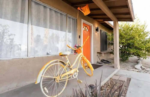 Twentynine Palms Casa | Sunset Oasis ! 3 min to Joshua Tree National Park! Ideal for family gatherings