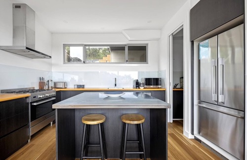 Fingal Casa | Sunset on Moonah, Fingal - Set on picturesque Moonah Links estate with stunning views to Arthur's Seat