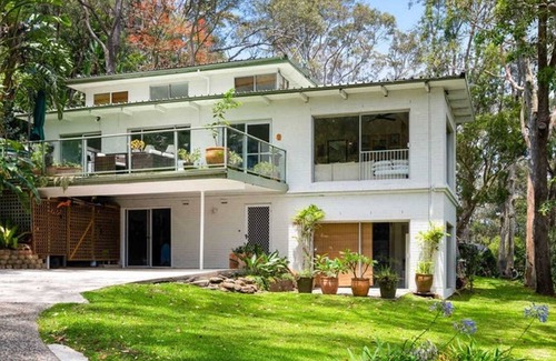 Palm Beach Casa | Sunset Palms over Pittwater
