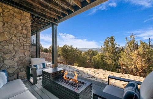 Orderville Casa | Sunset Pointe Modern Comfort Epic Views Zion