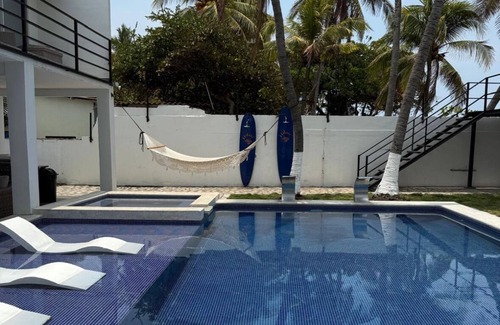La Libertad Casa | Sunset Rock, modern beach house in La Libertad